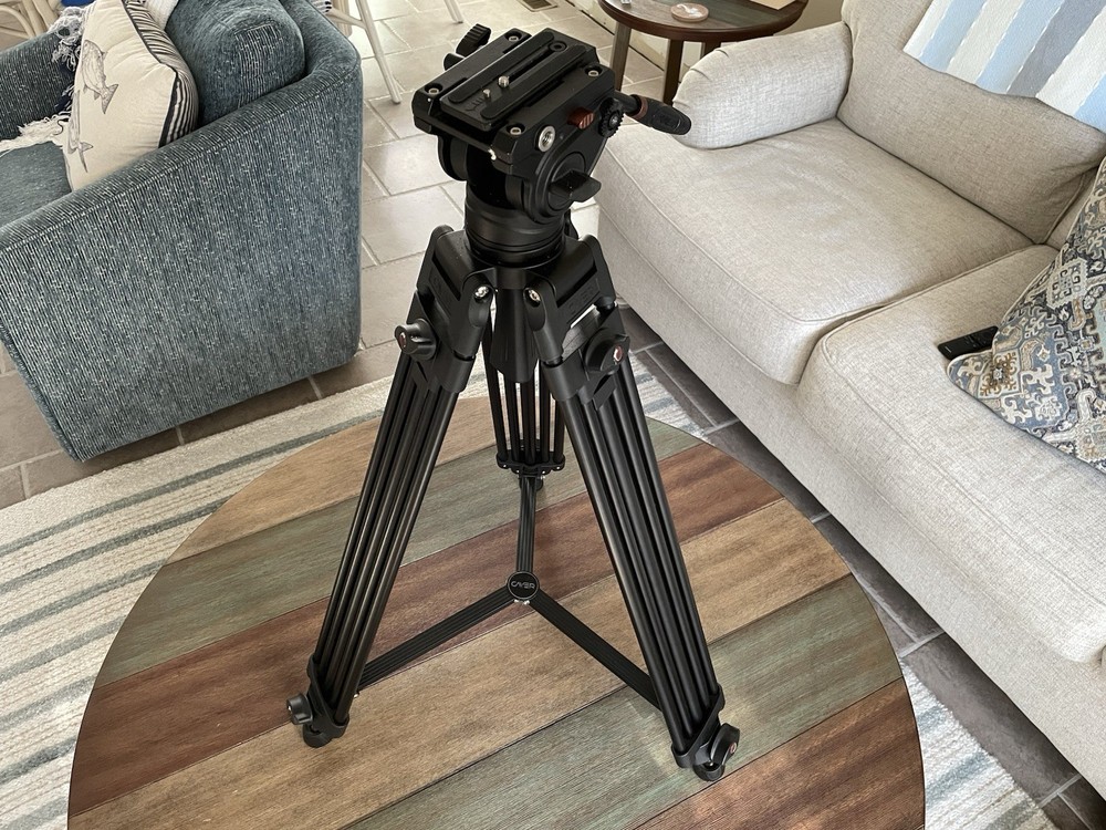 CAYER Tripod w/ Padded Carrying Case