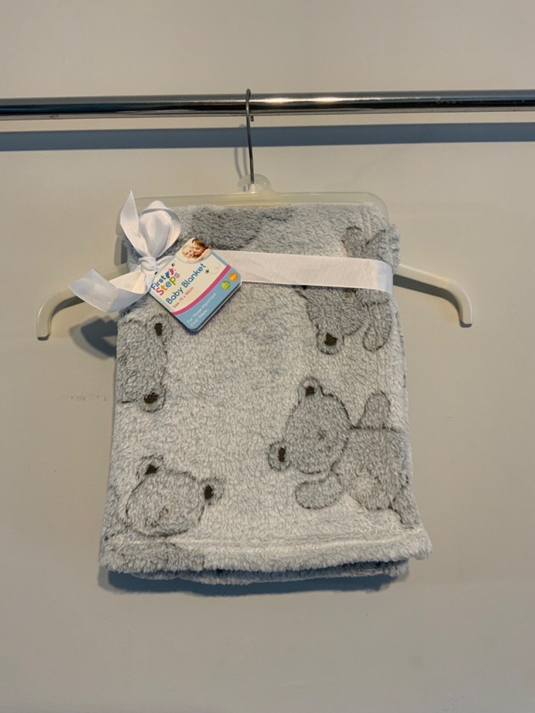 NEW, First Steps Multiuse Baby Blanket, Soft, Size 75x100cm (A9)