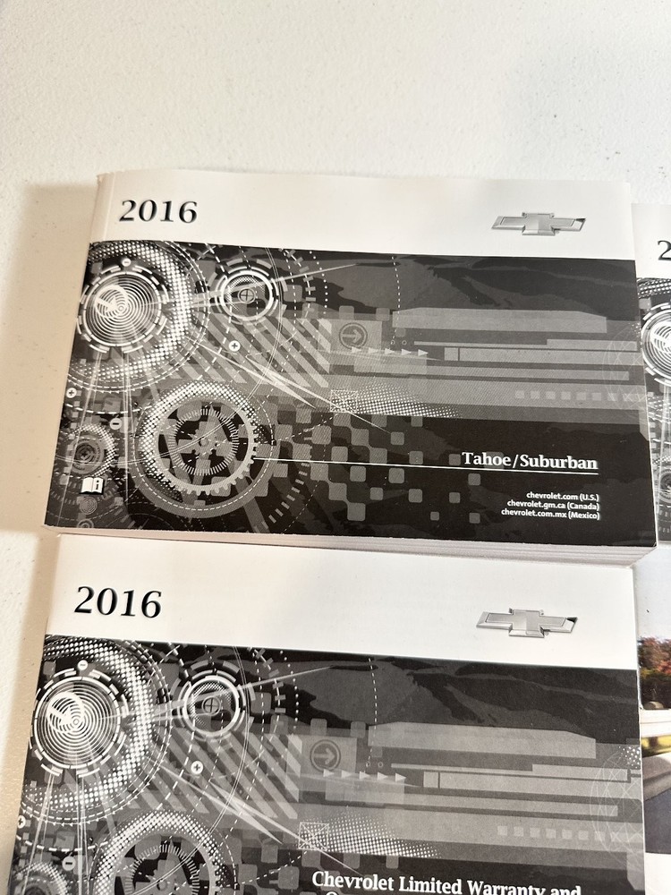 2016 Chevrolet Tahoe Owner's Manual Set