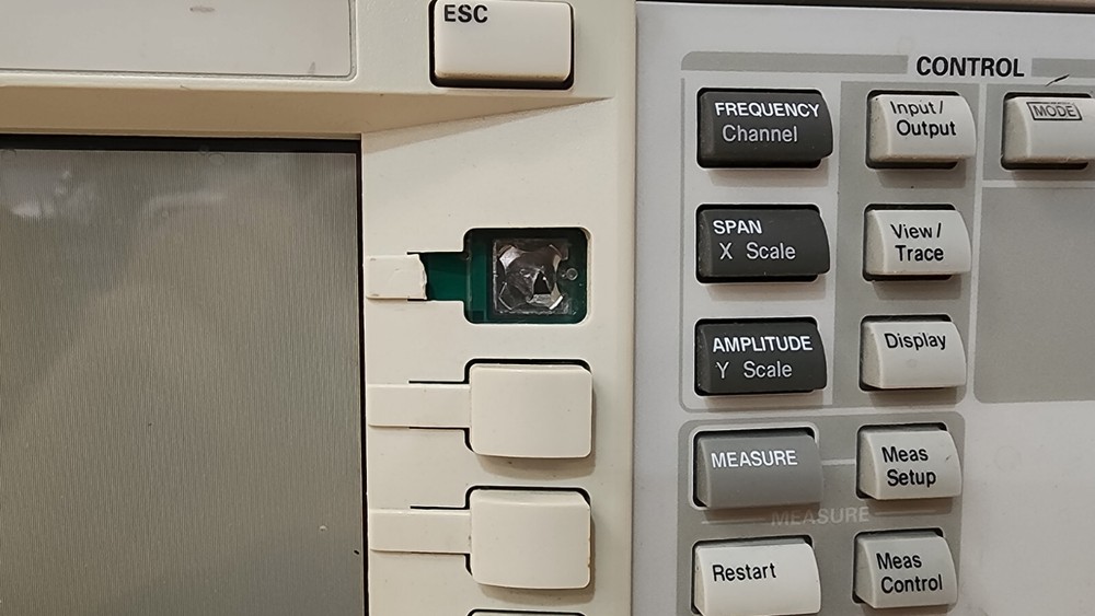 HP/Agilent E4406A Signal Analyzer READ!