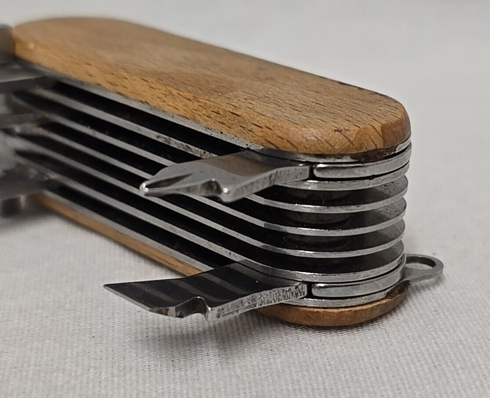 Kikkerland Multi Tool