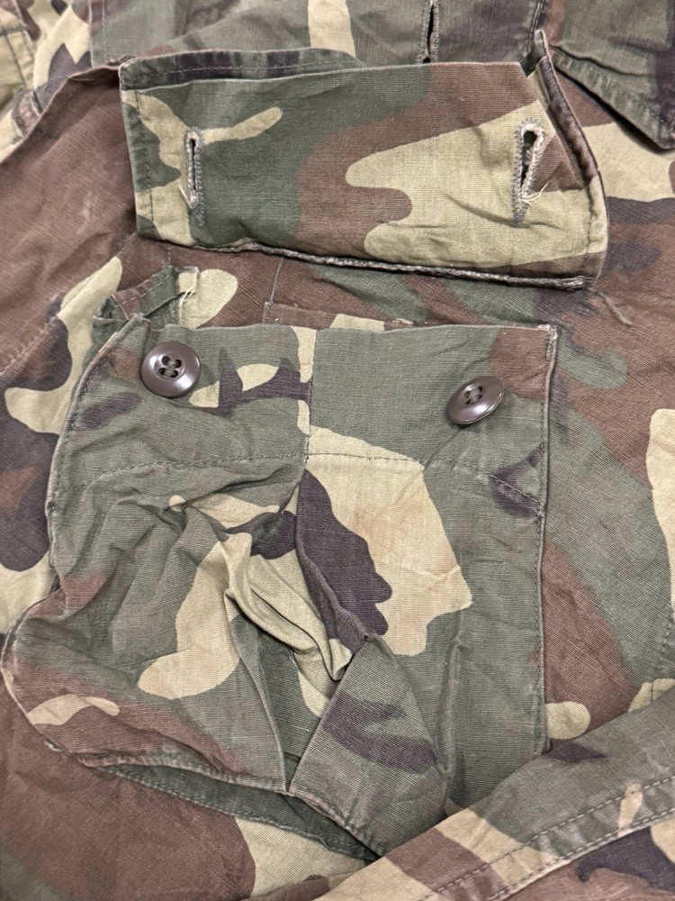 Vietnam War U.S. 1st Pattern Poplin Non Rip Stop ERDL Jacket Small Short