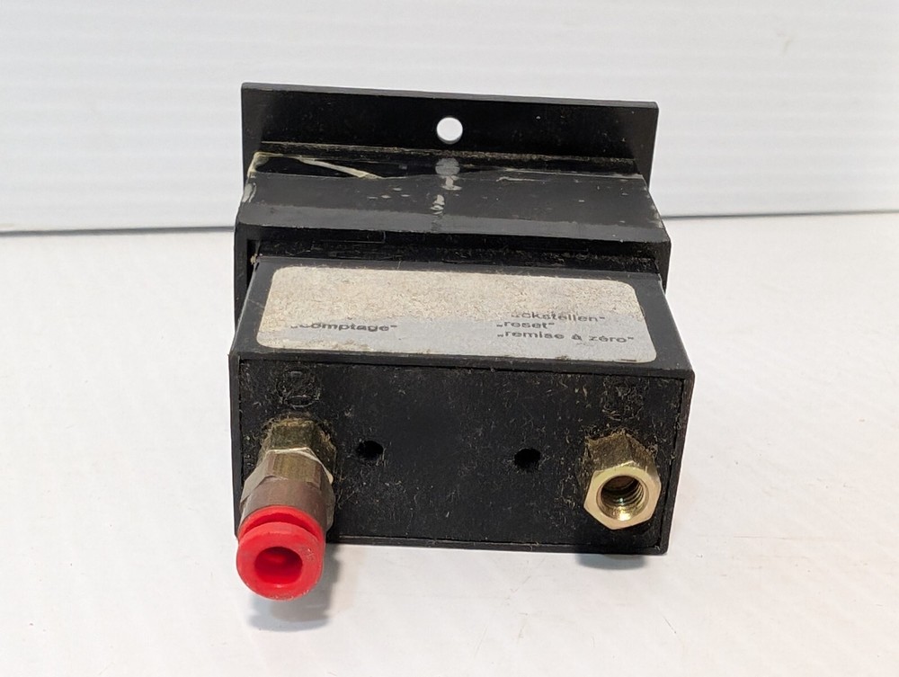 Hengstler 864 Totalizing Counter, 6-Digit, 890 Series