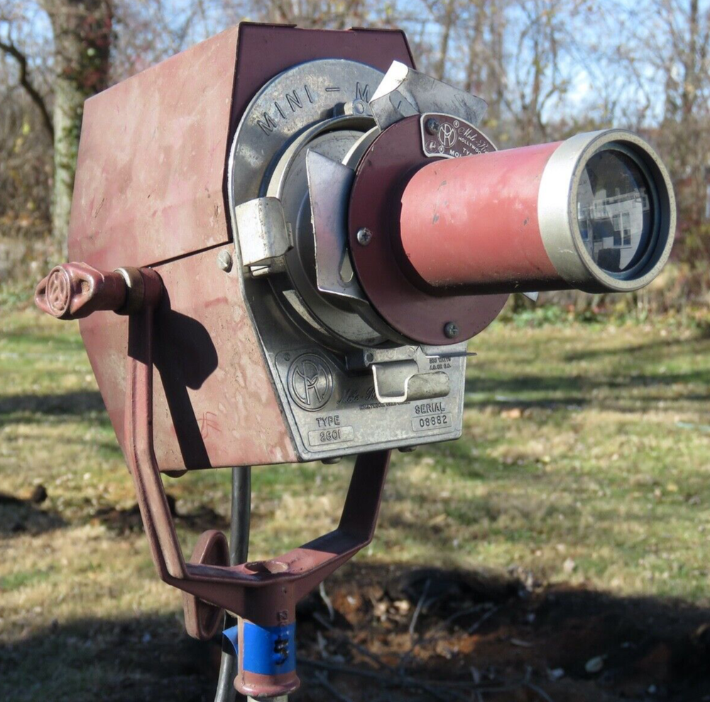 Mole Richardson Mini-Spot Optical, #59