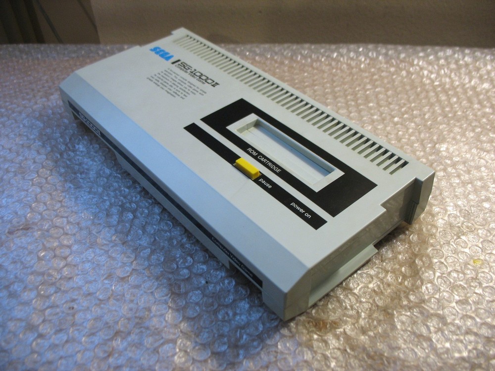 BOXED SEGA SG 1000 II CONSOLE JAP IMPORT!