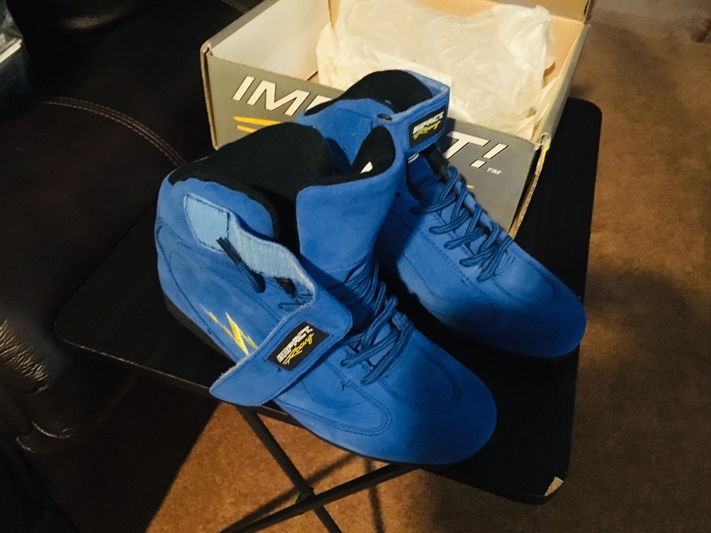 Racing Shoes by Impact Size 7