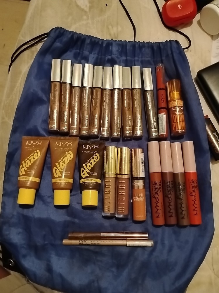 NEW Bundle Mixed 24Piece Makeup - Nyx, Revolution, L'oreal, Neutrogena