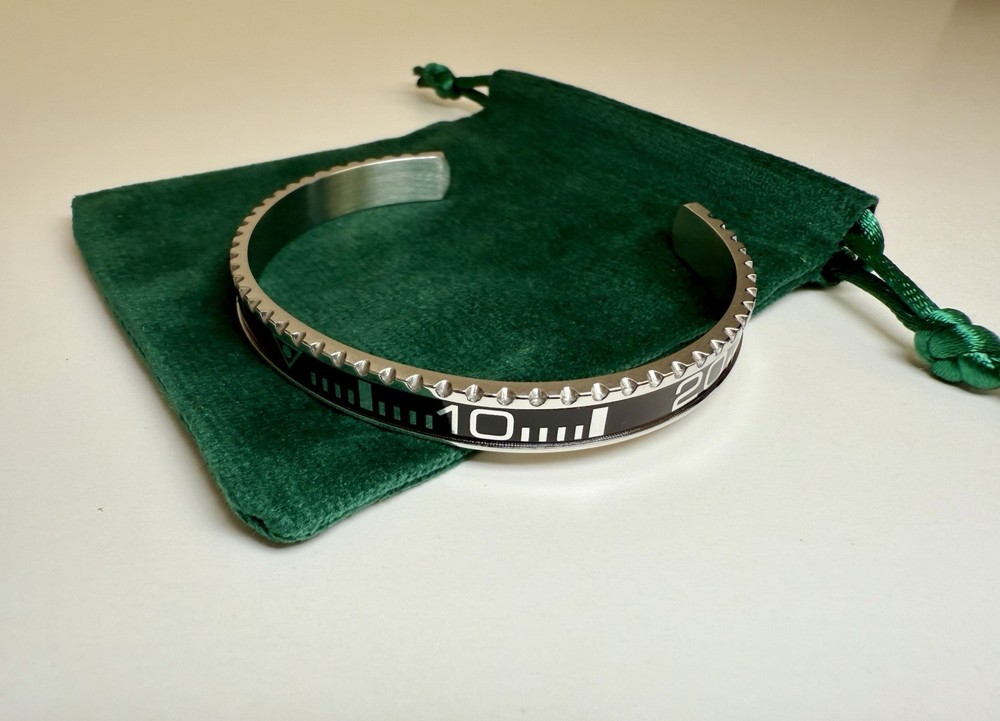 Black Bezel Bangle Bracelet Stainless Steel