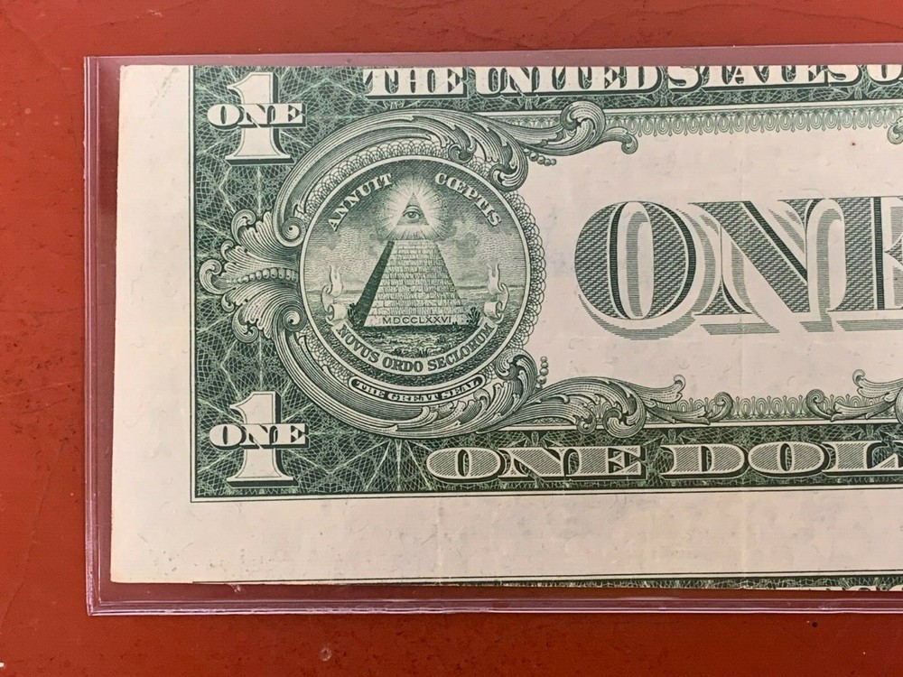 1935-E $1 ONE DOLLAR SILVER CERTIFICATE “MISALIGNMENT PRINTING ERROR” 