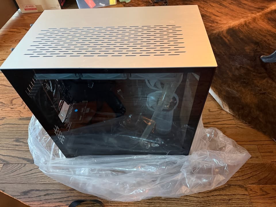 PC Builders: Case, Custom Loop Water Cooling, 750W Power, Many Extras