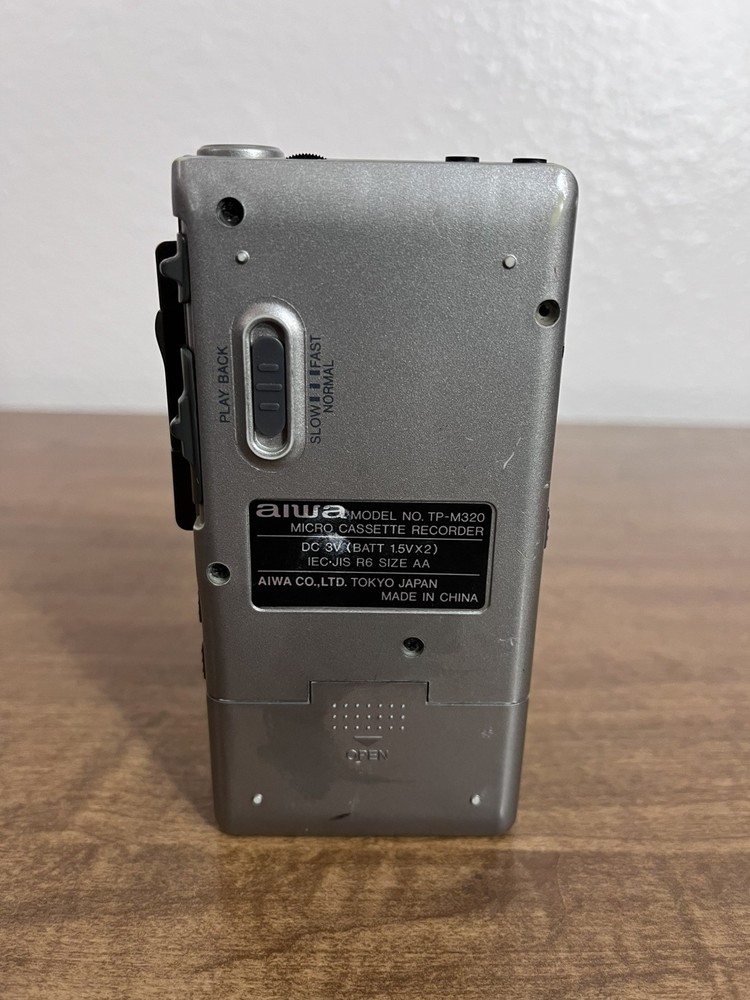 Aiwa TP-M320 Micro Cassette Voice Recorder