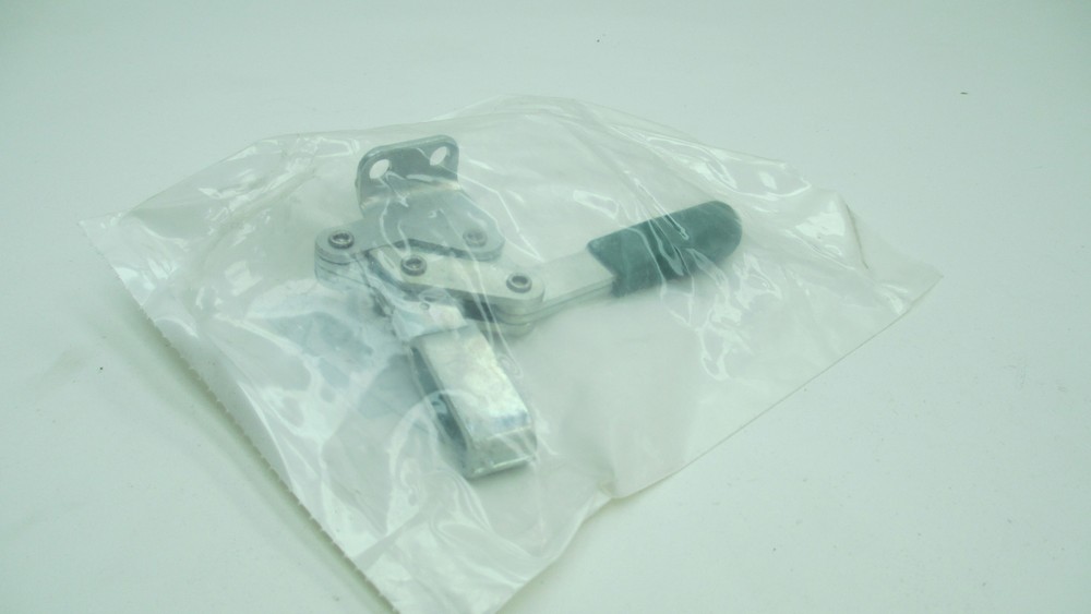 CARR LANE CL-211 TC VERTICAL TOGGLE CLAMP