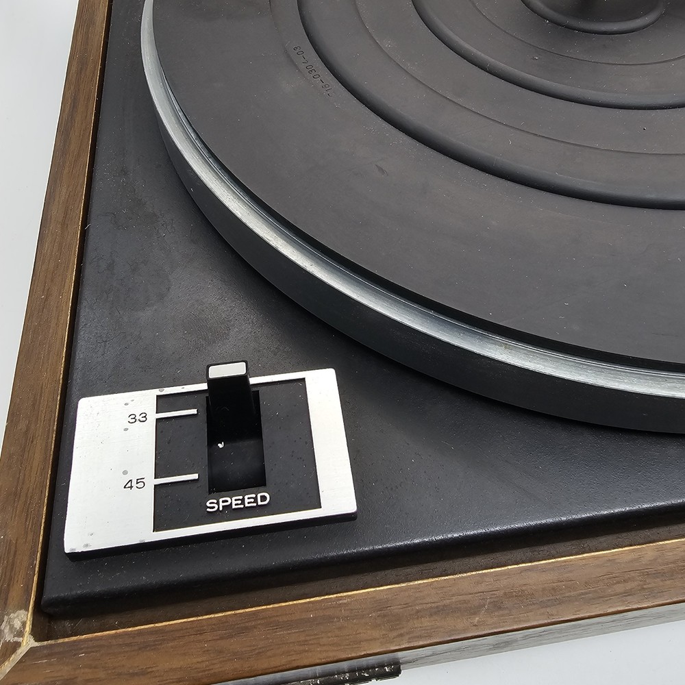 Kenwood KD-1033 2 Speed Turntable *Read