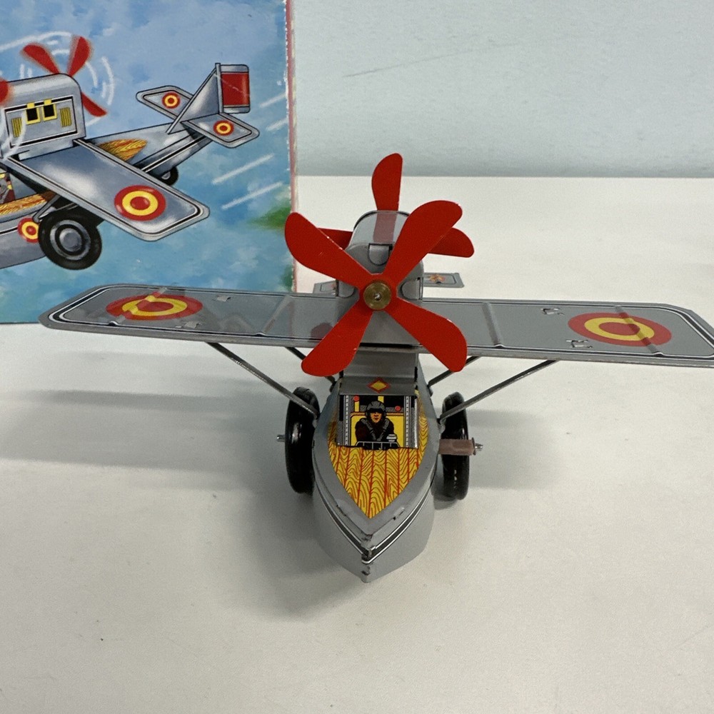 Supt Propeller Plane (We could not get this to work) Small Tin plane
