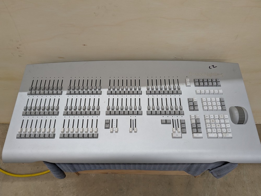 Phillips Strand Lighting Control Board  2-258003-010 Palette