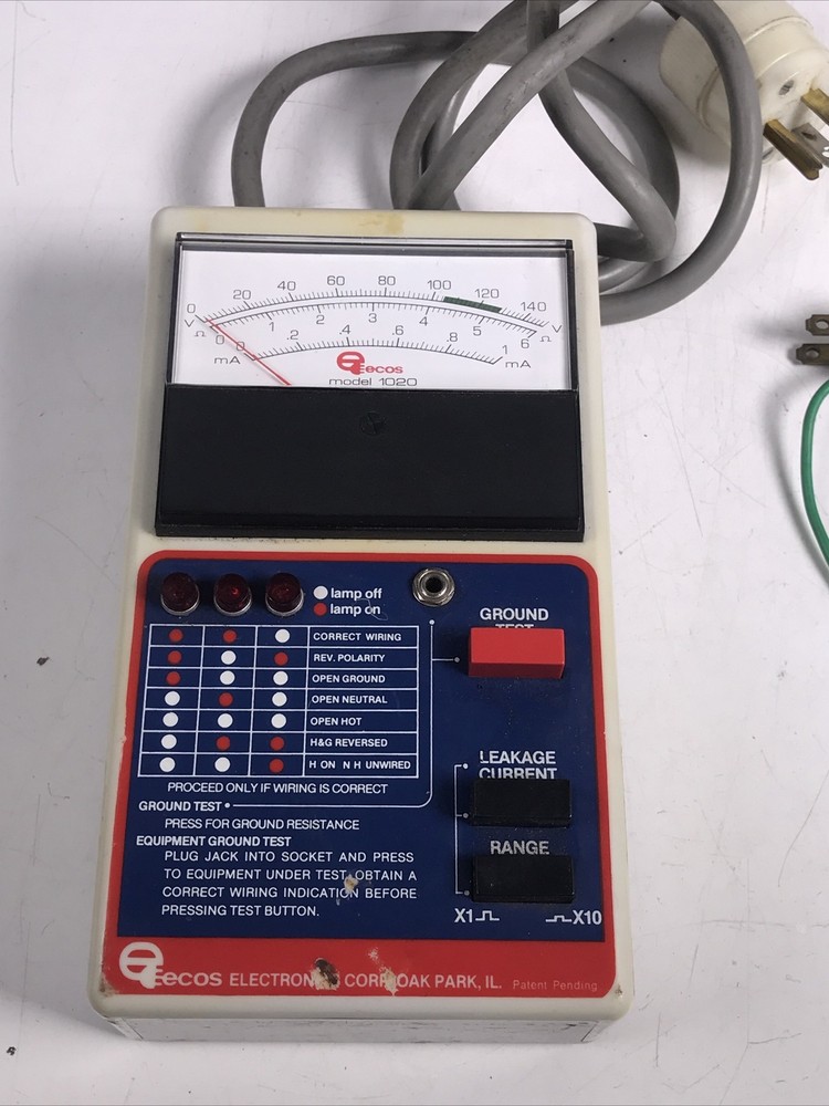 ECOS ELECTRONICS EC 10 ELECTRICAL SAFETY ANALYZER WITH CASE