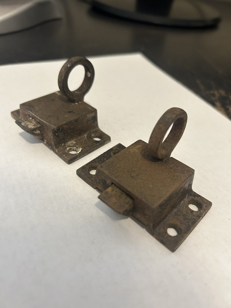 PAIR 2 ART CRAFT VICTORIAN CAST IRON RING PULL CABINET TRANSOM WINDOW LATCH LOCK