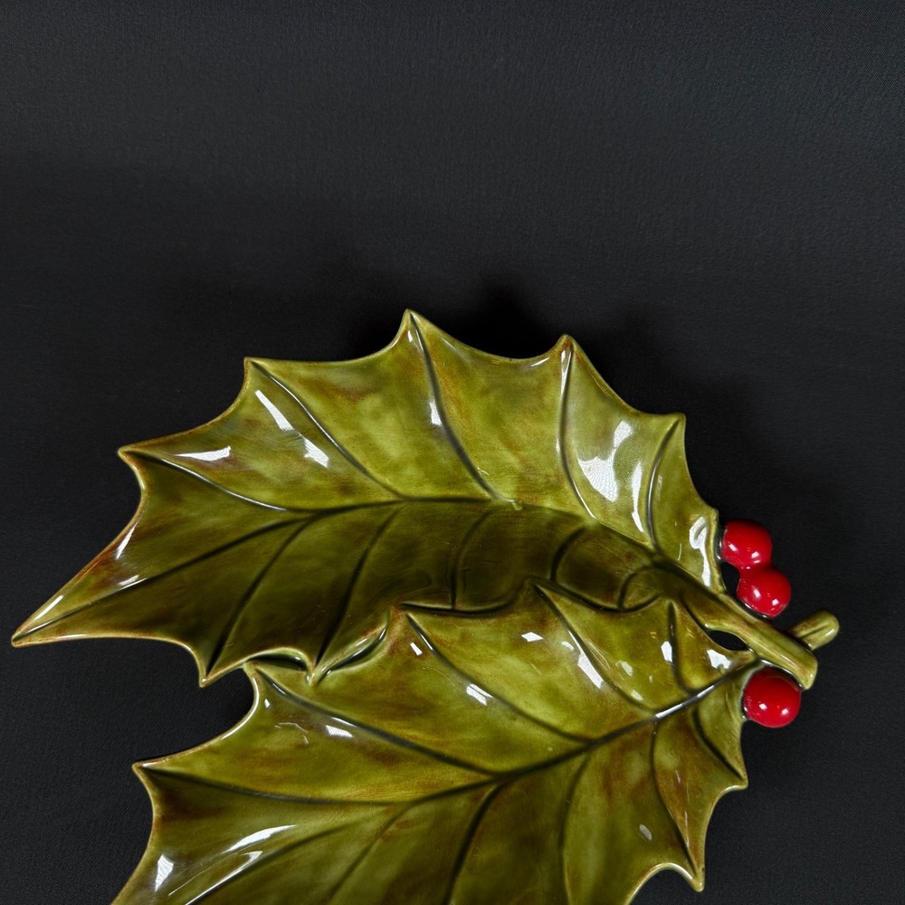Atlantic Mold Ceramic Holly Leaf Berry Christmas Divided Candy