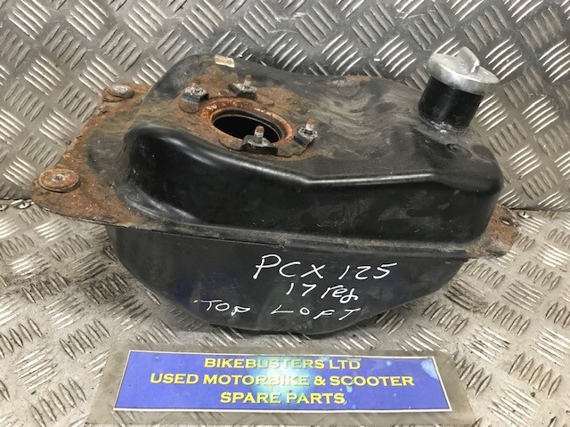 HONDA PCX 125 fuel tank