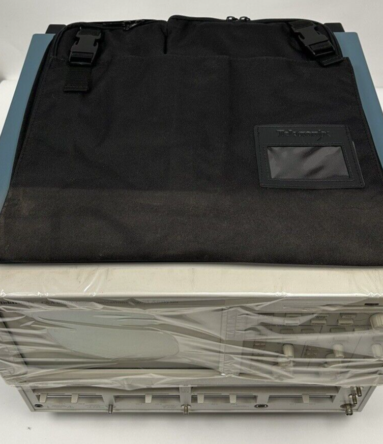 Tektronix CSA8000 Communications Signal Analyzer