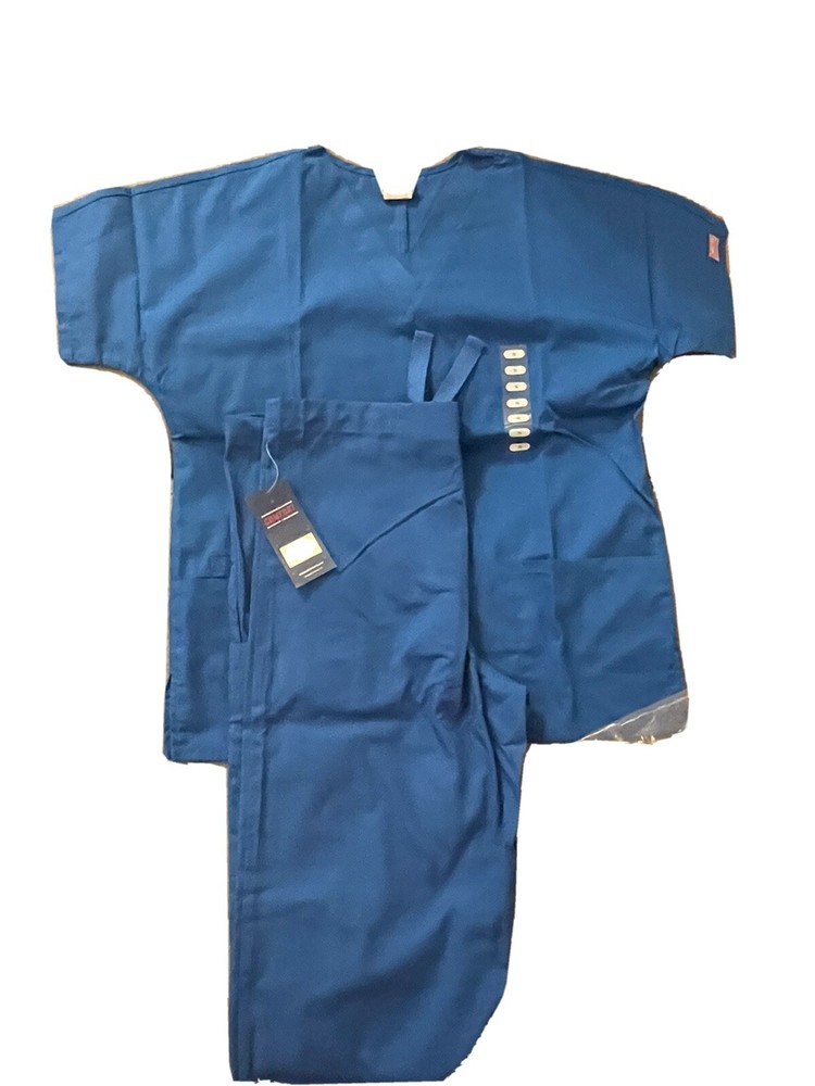 cherokee scrubs set. Royal Blue Size Small
