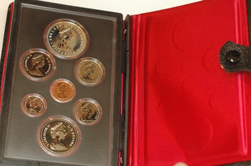 1978 CANADA OFFICIAL DOUBLE DOLLAR PRESTIGE Prooflike set commem. Silver $