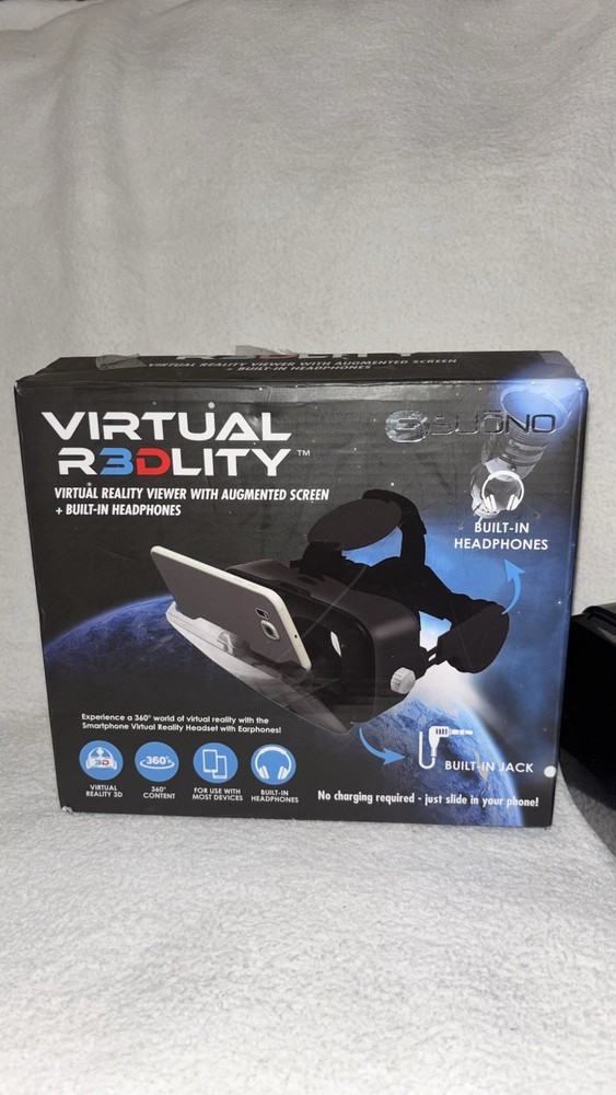 Virtual Redlity  Viewer With Augmented Screen Built In Headphones
