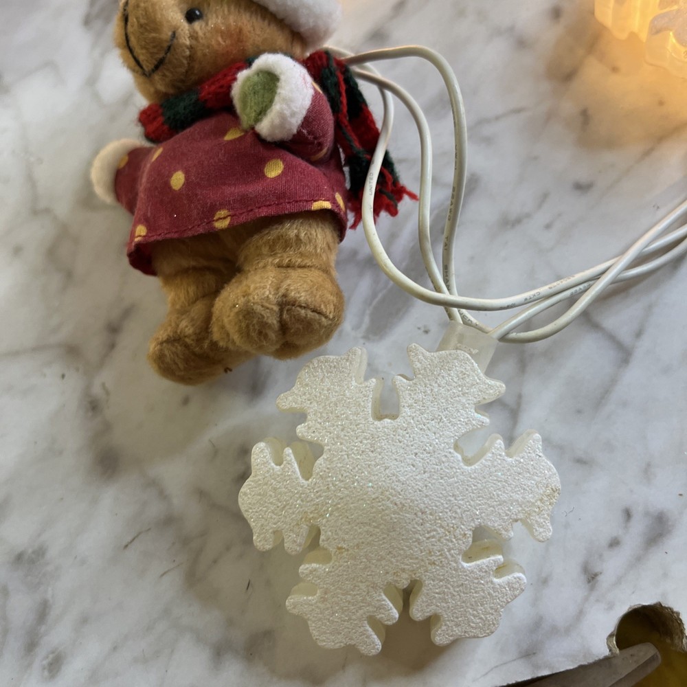 Avon Holiday Bear Light string Snowflake Vintage 2005 Topwell 128in String Light