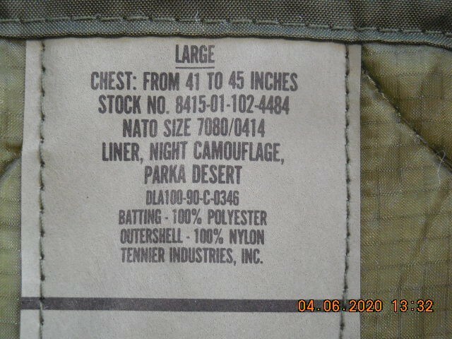 Genuine U.S. Military Issue Night Desert Parka Liner Size Medium