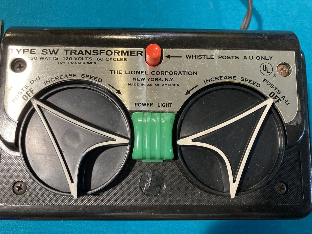 LIONEL TRAINMASTER SW TRANSFORMER WITH BOX