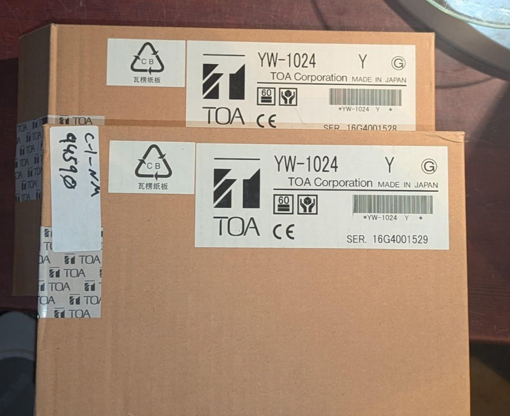 (1) TOA Antenna Distributor YW-1024 NIB