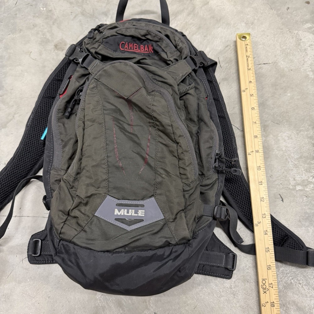 CamelBak Mule 3L/100 oz Hydration System Backpack W/ Bladder Green Black