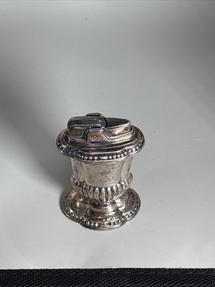 VTG Ronson “Mayfair” Tabletop Cigarette Lighter