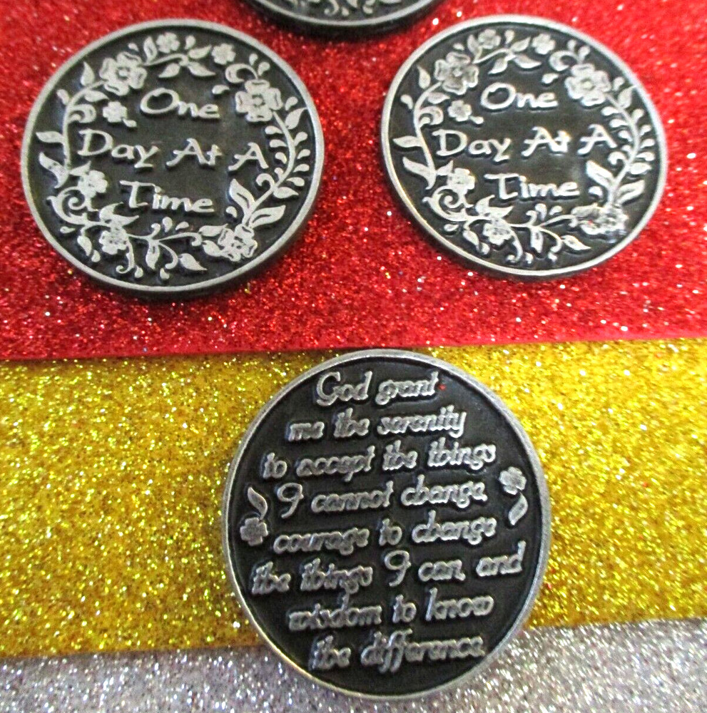 COIN Chip  ONE DAY AT A TIME  SERENITY PRAYER  Recovery Programs