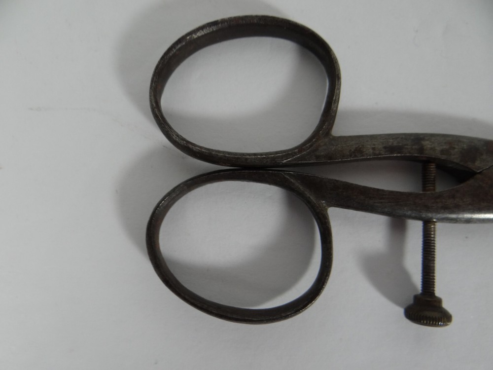 Vintage Buttonhole Scissors Jos. Bernard Sewing Tool