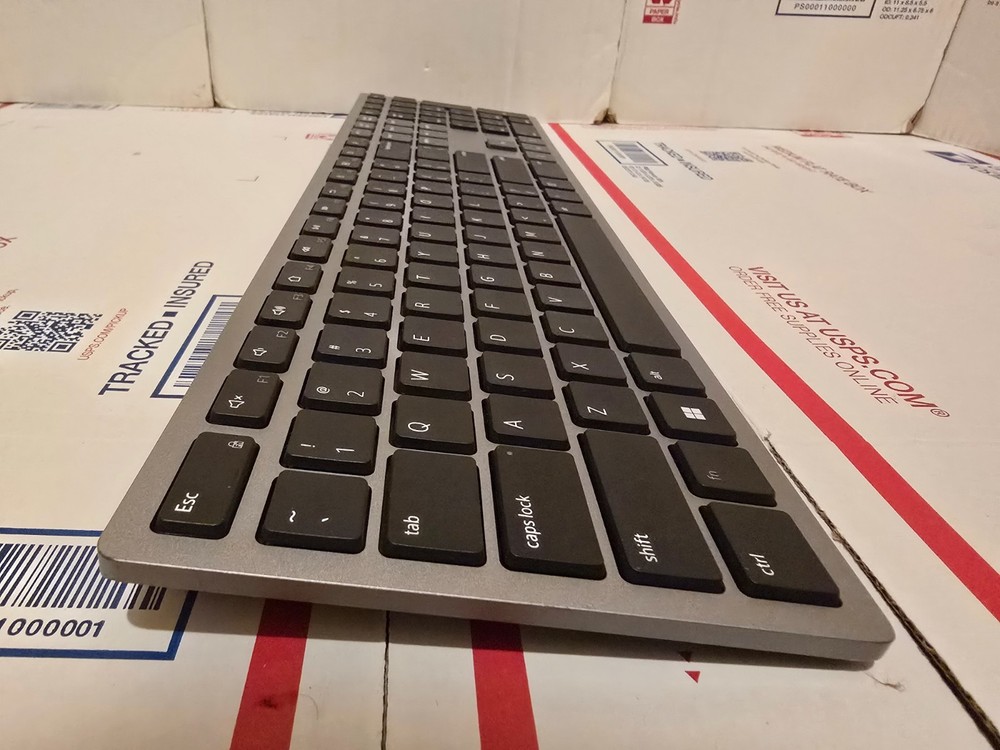 Dell KB7221WT Premier Multi-Device Wireless Keyboard – Tested Work (No Dongle)