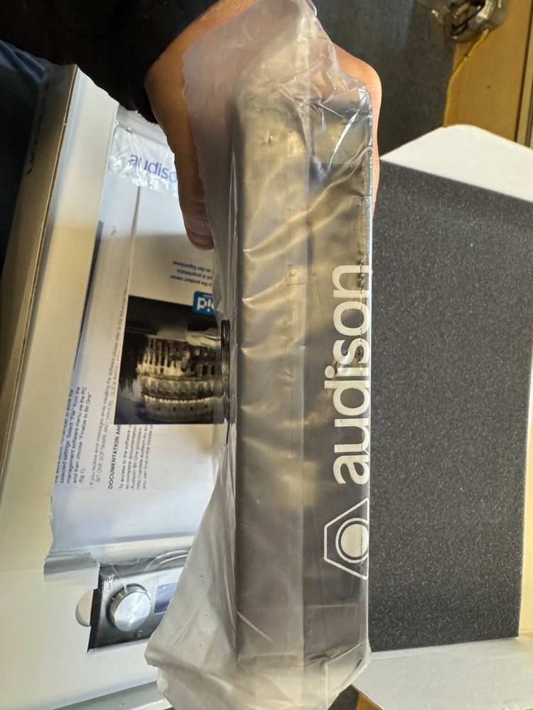 audison bit one new, open box