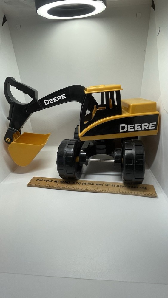 John Deere Big Scoop Construction Excavator