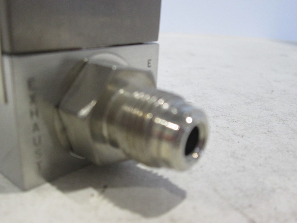 Unit, UFC-1110, Mass Flow Controller, 30 SLM, N2, Used