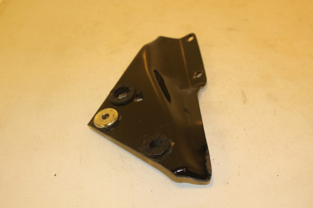 HONDA OEM LEFT EXHAUST MOUNTING BRACKET