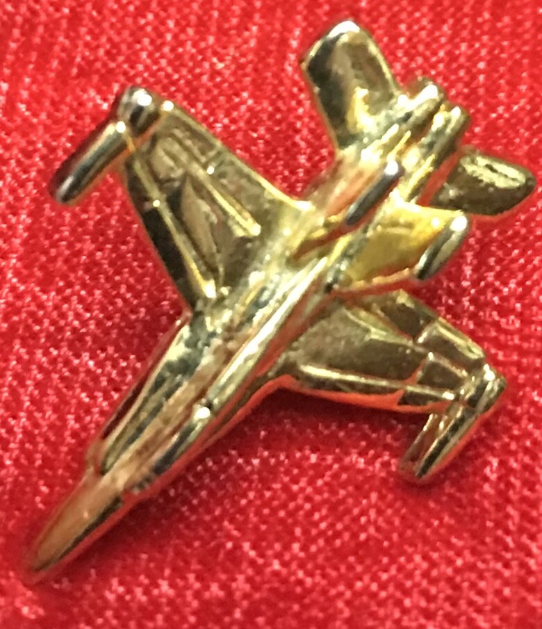 Vintage Jet Airplane lapel tie pin