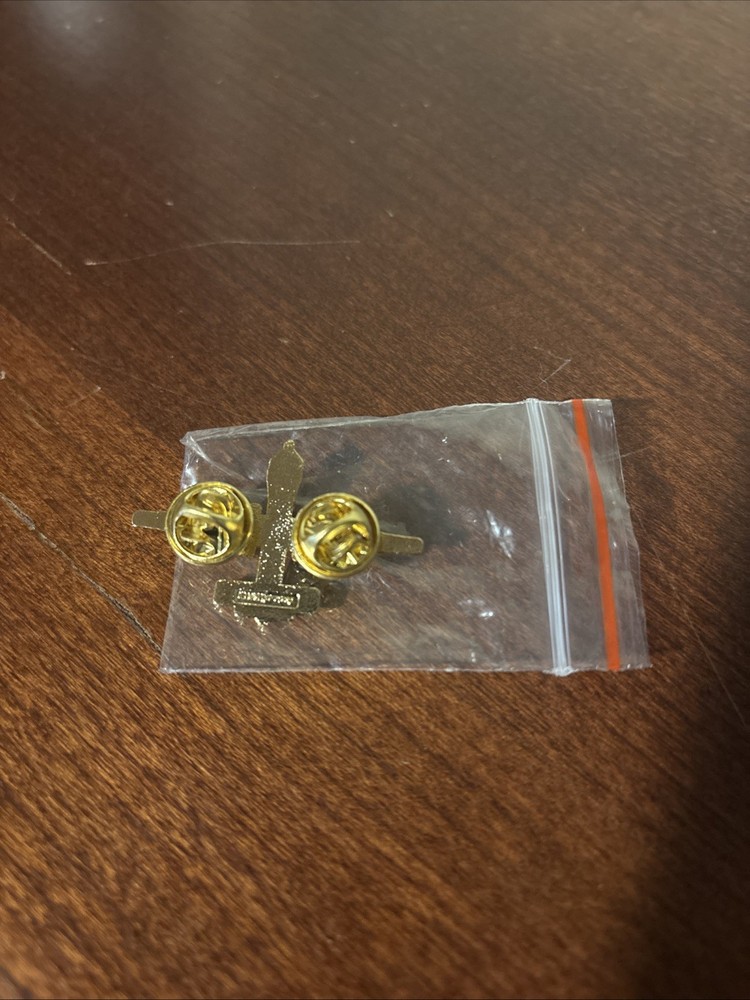 Qilo Rug Style Drone Pin