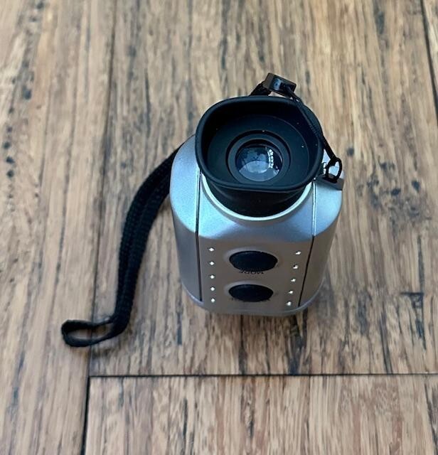 Digital 7x Golf Scope Range Finder with Padded Case