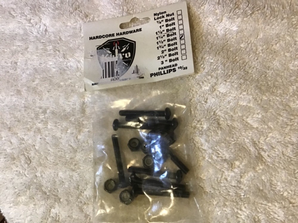 Skateboard Hardware - Long - Phillips