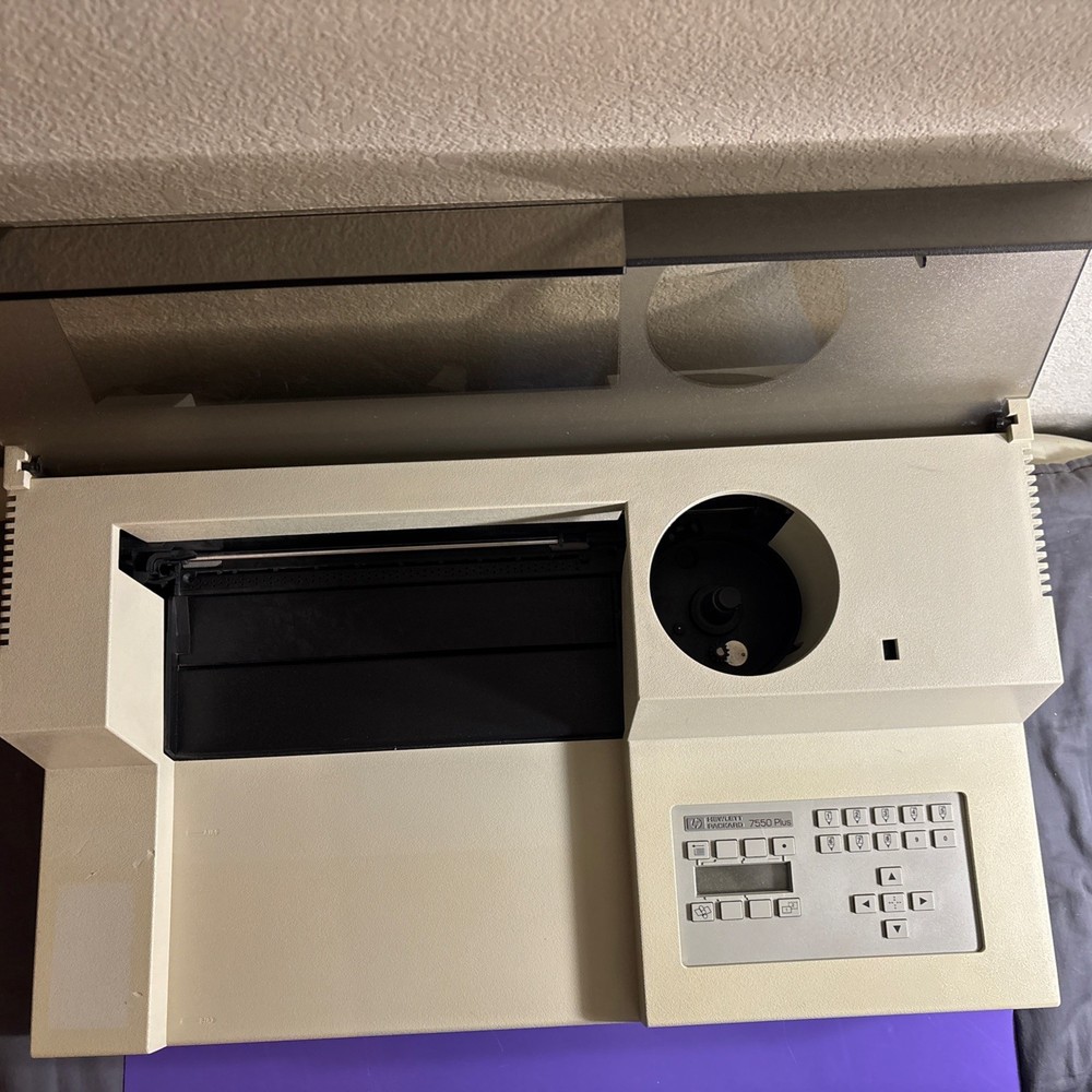 Hewlett-Packard vintage HP 7550 Plus Plotter with carousel and cord.