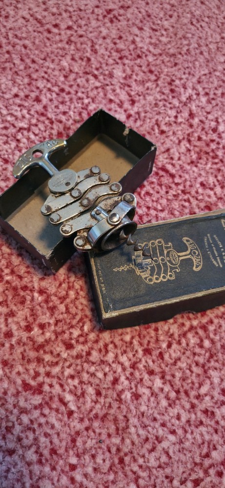 Original French ZIG ZAG corkscrew with Original Box