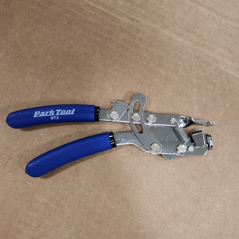 Park Tool BT-2 Bike Cable Puller Stretcher Pliers Fourth Hand Tool No Package