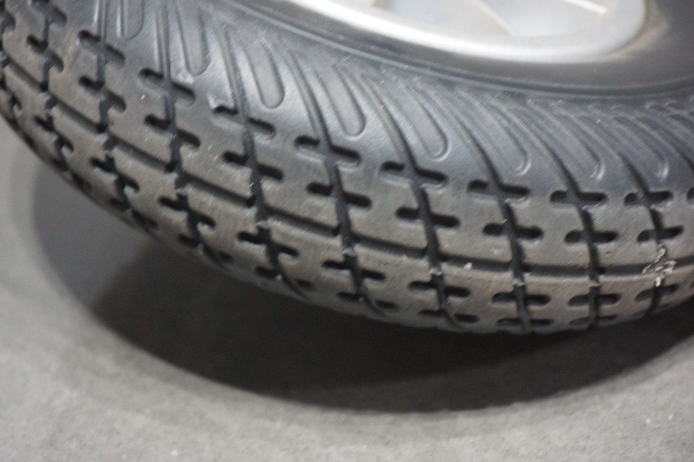 gogo ultra x scooter Front wheel!!!