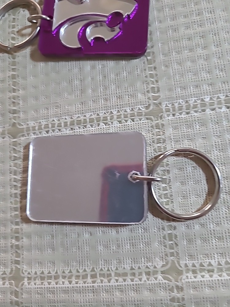 THREE LIONS KEY CHAINS WITH MIRROR ON BACK