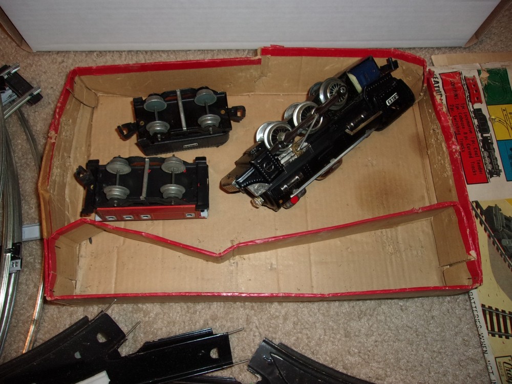 Cragstan 13 piece Battery Powered Giant Switcher Train Set